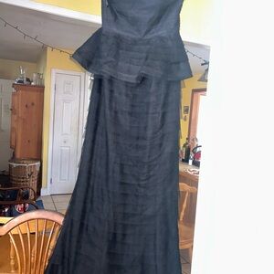 Adrianna Papell Black Strapless Gown